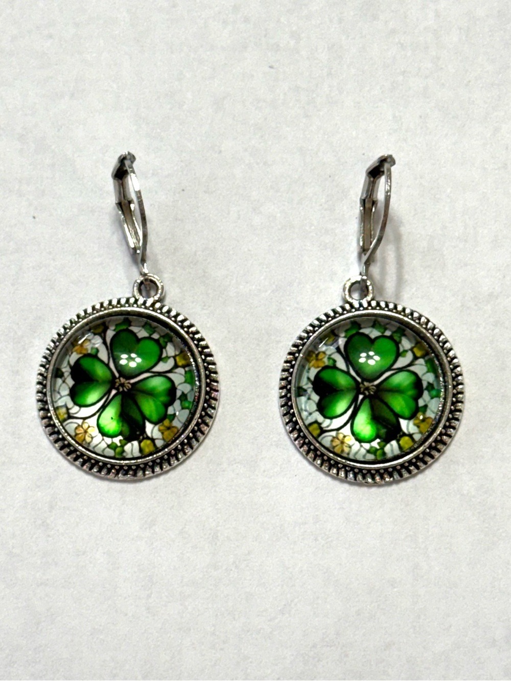 Four 4 Leaf Clover Cabochon Dangle Earrings Green White Silver Tone New